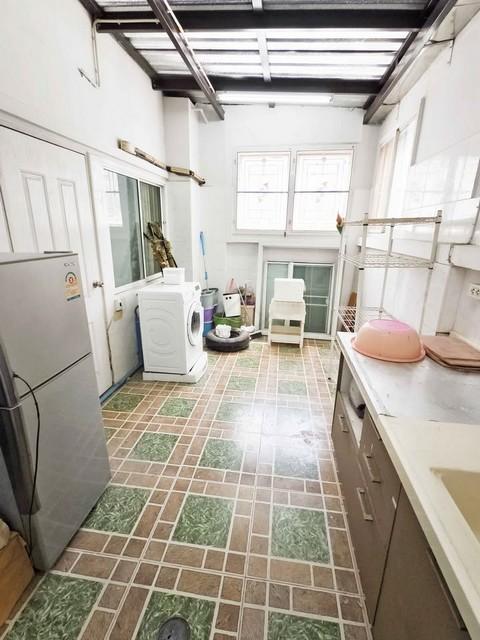 ขายทาวน์โฮม 3.5 ชั้น หลังมุม หมู่บ้านดิแอททิคไลท์ (The Attic Lite) แจ้งวัฒนะ 24 ใกล้ BTS สายสีชมพู
