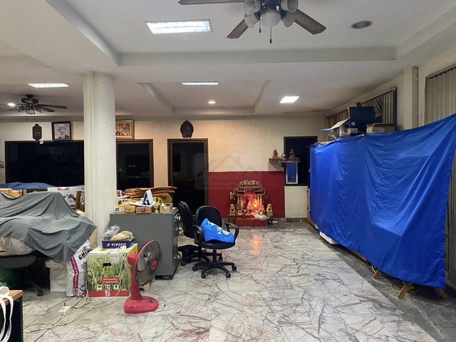 ขายที่ดินพร้อมโฮมออฟฟิศ 3 ชั้น 217 ตรว. พร้อมโกดัง ซอยอ่อนนุช 66-1 ใกล้ MRT ศรีนุชเพียง 700 เมตร