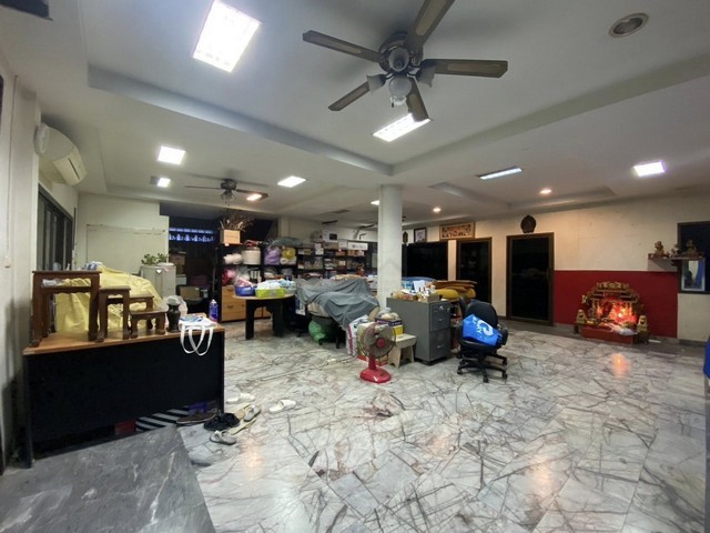 ขายที่ดินพร้อมโฮมออฟฟิศ 3 ชั้น 217 ตรว. พร้อมโกดัง ซอยอ่อนนุช 66-1 ใกล้ MRT ศรีนุชเพียง 700 เมตร