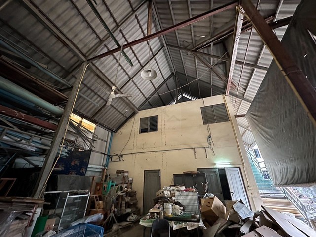 ขายที่ดินพร้อมโฮมออฟฟิศ 3 ชั้น 217 ตรว. พร้อมโกดัง ซอยอ่อนนุช 66-1 ใกล้ MRT ศรีนุชเพียง 700 เมตร