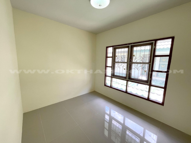 ทาวน์เฮ้าส์ หมู่บ้านพฤกษา14B ถ.วัดลาดปลาดุก บางบัวทอง