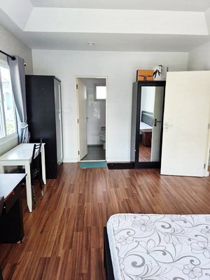 [ให้เช่า] FOR RENT PRUKLADA SUVARNABHUMI / 3 bedrooms 3 bathrooms / 59 Sqw. 165 Sqm. **40,000** JUST 10 MINUTES FROM SUVARNABHUMI AIRPORT