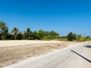 ขายยกแปลง 2,500,000 ที่ดิน ใกล้ทะเลหาดแม่พิมพ์ 8 นาที ขนาด 340 ตรว. แกลง ระยอง