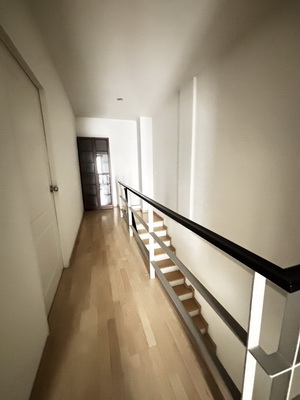 [ให้เช่า] FOR RENT NOBLE CUBE PATTANAKARN / 3 bedrooms 3 bathrooms / 20 Sqw. 200 Sqm. **52,000** JUST 15 MINUTES TO THONGLOR