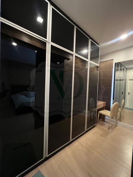 ให้เช่า หรือขาย บ้านทาวน์เฮ้าส์ เพล็กซ์ บางนา 3 ชั้น 3 ห้องนอน โทร 094-327-8878