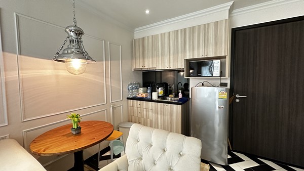 ขายคอนโด Venetian Signature Condo Resort Pattaya อาคาร D ชั้น 3 วิวสระน้ำ โทร 094-792-6954