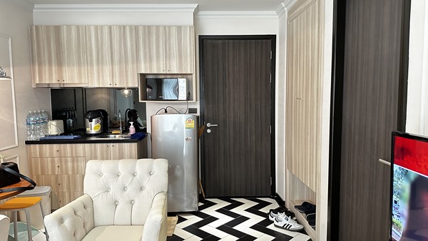 ขายคอนโด Venetian Signature Condo Resort Pattaya อาคาร D ชั้น 3 วิวสระน้ำ โทร 094-792-6954