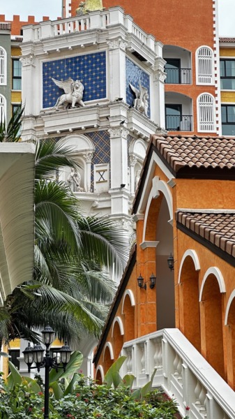 ขายคอนโด Venetian Signature Condo Resort Pattaya อาคาร D ชั้น 3 วิวสระน้ำ โทร 094-792-6954