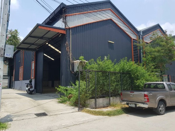 ให้เช่าโกดังโรงงานพร้อมออฟฟิศย่านสตรีวิทยา บนที่ดิน 100 ตรว. ซอยสตรีวิทยา 2 เขตลาดพร้าว กรุงเทพฯ