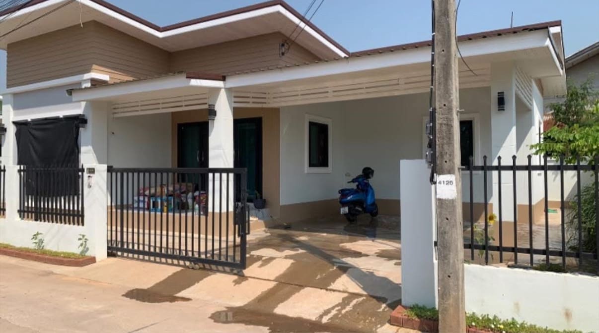 ให้เช่าบ้านเดี่ยวชั้นเดียว มี 2 ห้องนอน 2 ห้องน้ำ อ.เมือง จ.พิษณุโลก โทร 0964309365