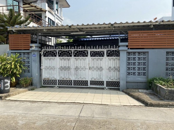 ให้เช่าบ้านเดี่ยวย่านประชาราษฎร์บำเพ็ญ ขนาด 61 ตรว. ใกล้ MRT ห้วยขวาง แขวงสามเสนนอก เขตห้วยขวาง กรุงเทพฯ