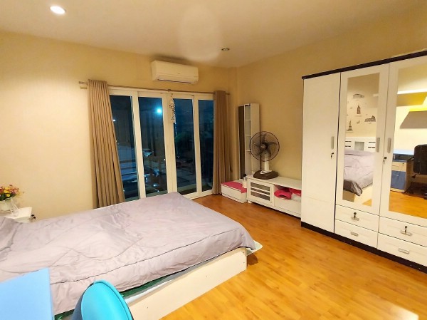 ให้เช่าทาวน์โฮมย่านนวลจันทร์ โครงการหมู่บ้าน Casa City Nuanjan 2 คาซ่า ซิตี้ นวลจันทร์ 2 ใกล้จุดขึ้นลงทางด่วนเลียบทางด่วนรามอินทรา ถนนเกษตร-นวมินทร์