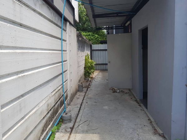 ให้เช่าโกดังโรงงานพร้อมออฟฟิศย่านสตรีวิทยา บนที่ดิน 100 ตรว. ซอยสตรีวิทยา 2 เขตลาดพร้าว กรุงเทพฯ