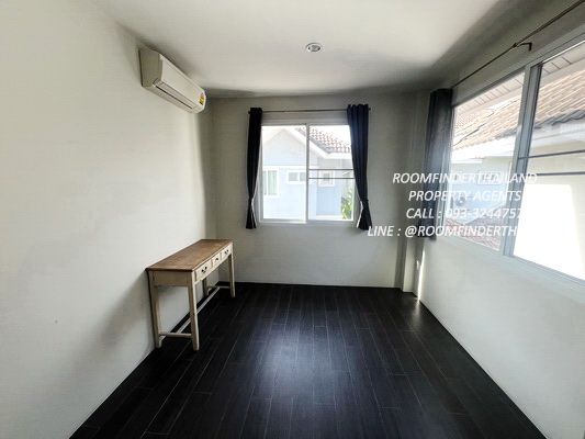 [ให้เช่า] FOR RENT CHOKCHAI PANCHASAP RAMKHAMHAENG 184 / 4 bedrooms 3 bathrooms / 52 Sqw. 180 Sqm. **37,500** CLOSE TO RUAMRUDEE INTERNATIONAL SCHOOL