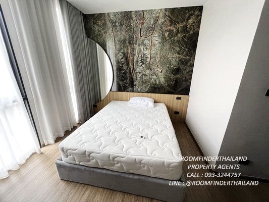 [ให้เช่า] FOR RENT THER LADPRAO 93 / 3 bedrooms 4 bathrooms / 30 Sqw. 230 Sqm. **90,000** LUXURIOUS TOWNHOME. CLOSE TO MRT MAHAT THAI STATION
