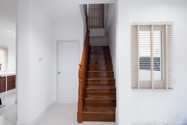 [ให้เช่า] FOR RENT NIRUN GRAND BANGNA / 3 bedrooms 2 bathrooms / 55 Sqw. 180 Sqm. **20,000** CLOSE TO HUACHIEW CHALERMPRAKIET UNIVERSITY