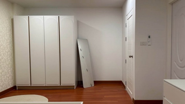[ให้เช่า] FOR RENT MODERN LIFE ONNUT 46 / 3 bedrooms 4 bathrooms / 27 Sqw. 185 Sqm. **29,000** NEW HOUSE. CLOSE TO MRT SRINAKARINDRA 38