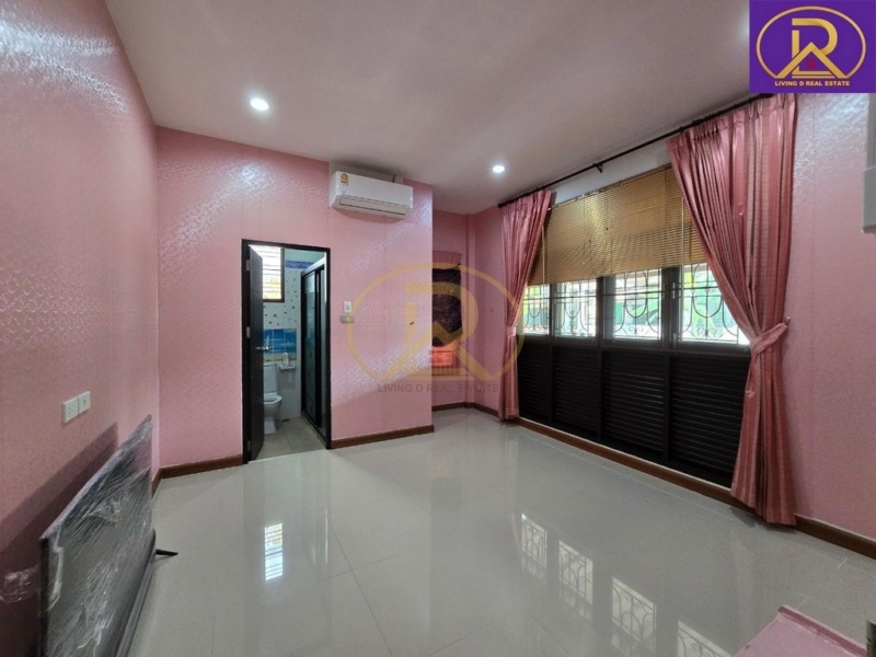 ให้เช่าบ้านเดี่ยว ชั้นเดียว หมู่บ้าน แสนมณี 5 ติดถนนศุขประยูร ติดนิคมอมตะซิตี้ ชลบุรี  ต.หนองกะขะ อ.พานทอง จ.ชลบุรี