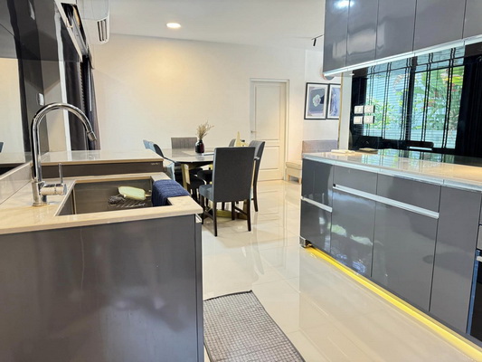 [ให้เช่า] FOR RENT CENTRO BANGNA KM.7 / 4 bedrooms 3 bathrooms / 52 Sqw. 175 Sqm. **58,000** JUST 10 MINUTES FROM MEGA BANGNA