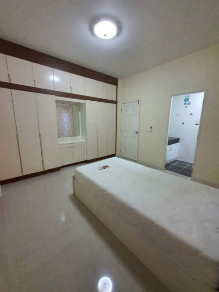 ให้เช่า(FOR RENT) บ้านหรูสุดคลาสสิคพร้อมสระว่ายน้ำ หมู่บ้านสินทวี บ้านฉาง ระยอง