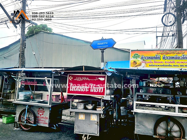 ที่ดินเปล่า 195.6 ตร.ว. แปลงมุม สวยมาก ติดถนนไทรบุรี จ.สงขลา หน้ากว้างประมาณ 20 M. x ลึก 45 M. ปัจจุบันมีผู้เช่าที่ดินขายอาหาร
