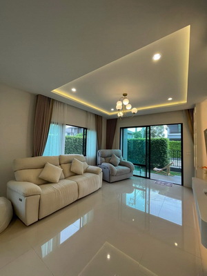 [ให้เช่า] FOR RENT SARANSIRI RANGSIT / 4 bedrooms 5 bathrooms / 69 Sqw. 250 Sqm. **60,000**