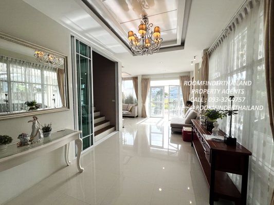 [ให้เช่า] FOR RENT CHOKCHAI PANCHASAP RAMKHAMHAENG 184 / 4 bedrooms 3 bathrooms / 52 Sqw. 180 Sqm. **37,500** CLOSE TO RUAMRUDEE INTERNATIONAL SCHOOL