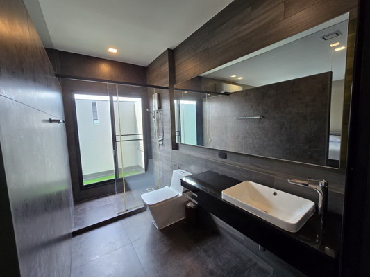 [ให้เช่า] FOR RENT VIVE BANGNA KM.7 / 3 bedrooms 4 bathrooms / 40 Sqw. 225 Sqm. **85,000** JUST 5 MINUTES FROM MEGA BANGNA