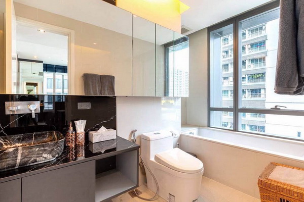 [ให้เช่า] FOR RENT THE ROOM SUKHUMVIT 21 / 2 bedrooms 3 Bathrooms / 128 Sqm. Duplex **130,000** LUXURIOUS CONDO CLOSE TO BTS ASOKE