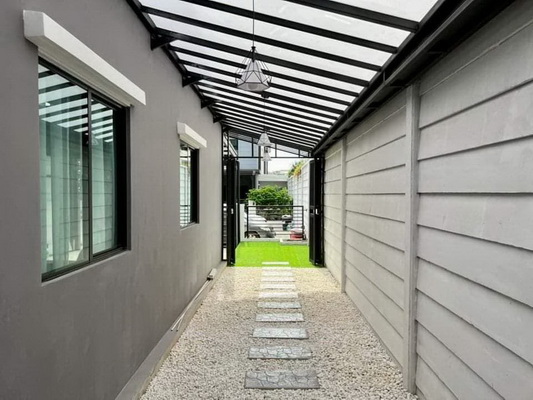 [ให้เช่า] FOR RENT THE CONNECT UP3 LADPRAO 126 / 3 bedrooms 3 bathrooms / 32 Sqw. 165 Sqm. **51,000** CLOSE TO SKYTRAIN MRT MAHAT THAI