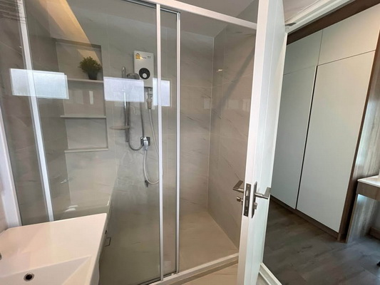 [ให้เช่า] FOR RENT MANTANA SRINAKARIN – ROMKLAO / 3 bedrooms 3 bathrooms / 50 Sqw. 200 Sqm. **43,000** CLOSE TO RUAMRUDEE INTERNATIONAL SCHOOL