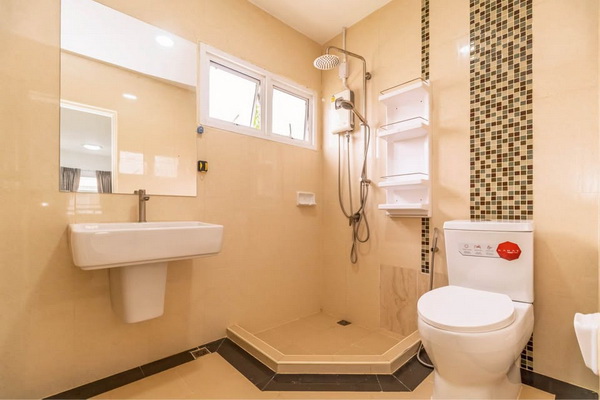 [ให้เช่า] FOR RENT LALIL IN THE PARK WATCHARAPOL – PHAHONYOTHIN / 4 bedrooms 3 bathrooms / 122 Sqw. 250 Sqm. **59,000** CLOSE TO CHALONG RAT EXPRESSWAY