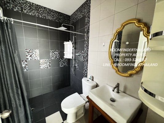 [ให้เช่า] FOR RENT CHOKCHAI PANCHASAP RAMKHAMHAENG 184 / 4 bedrooms 3 bathrooms / 52 Sqw. 180 Sqm. **37,500** CLOSE TO RUAMRUDEE INTERNATIONAL SCHOOL