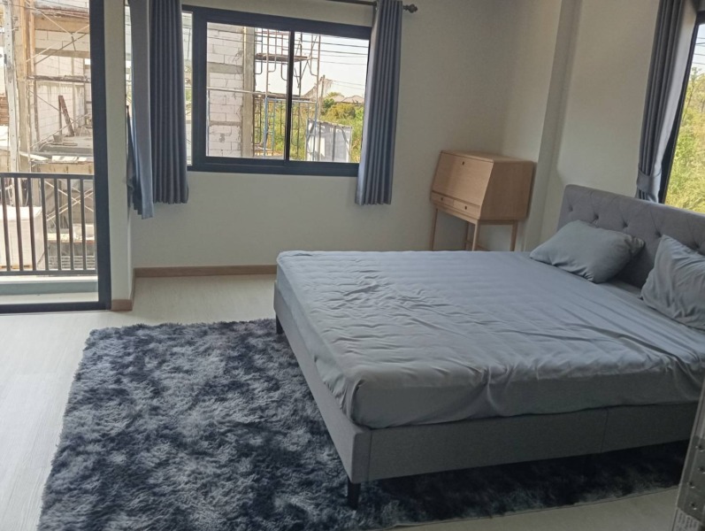 Selling New Town House Pathumthni, Klongsong