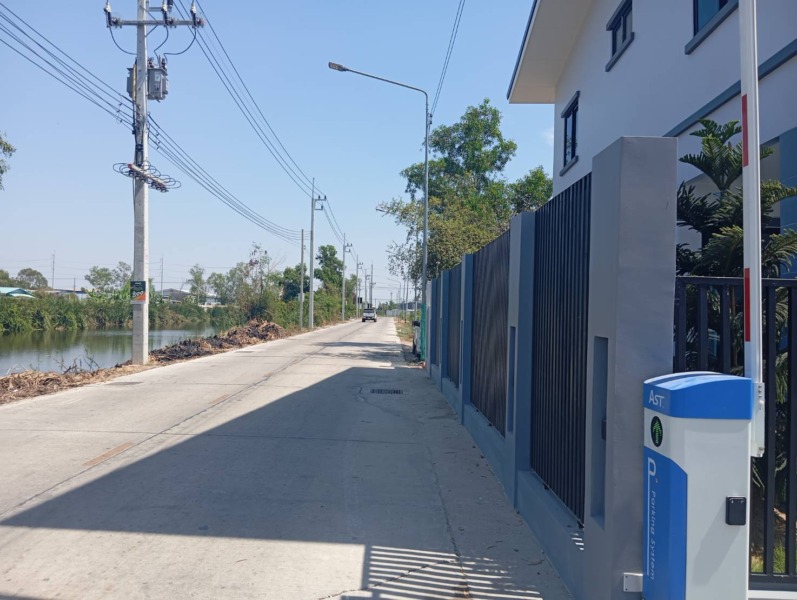 Selling New Town House Pathumthni, Klongsong