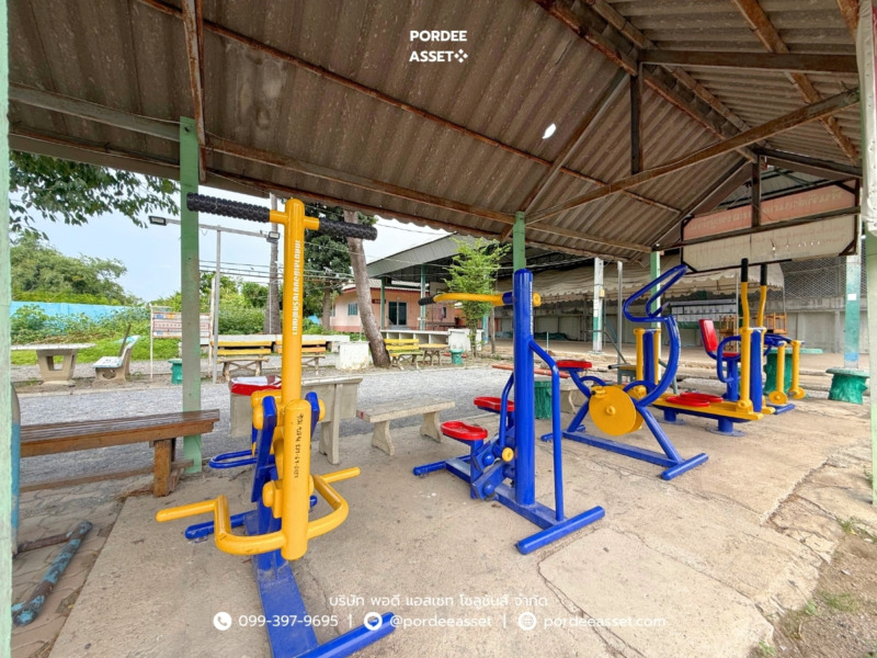 ทาวน์โฮม ช.รุ่งเรือง 5 ถนนรัตนาธิเบศร์ (ขนาด 20 ตร.ว.) ติด MRT สามแยกบางใหญ่ บางบัวทอง นนทบุรี : Chor Rungruang 5