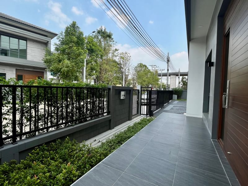 The City ติวานนท์ – งามวงศ์วาน ใกล้ MRTสถานีสนามบินน้ำและทางด่วนศรีรัช บ้านเดี่ยวหลังใหญ่ บ้านใหม่ยังไม่เคยเข้าพักอาศัย