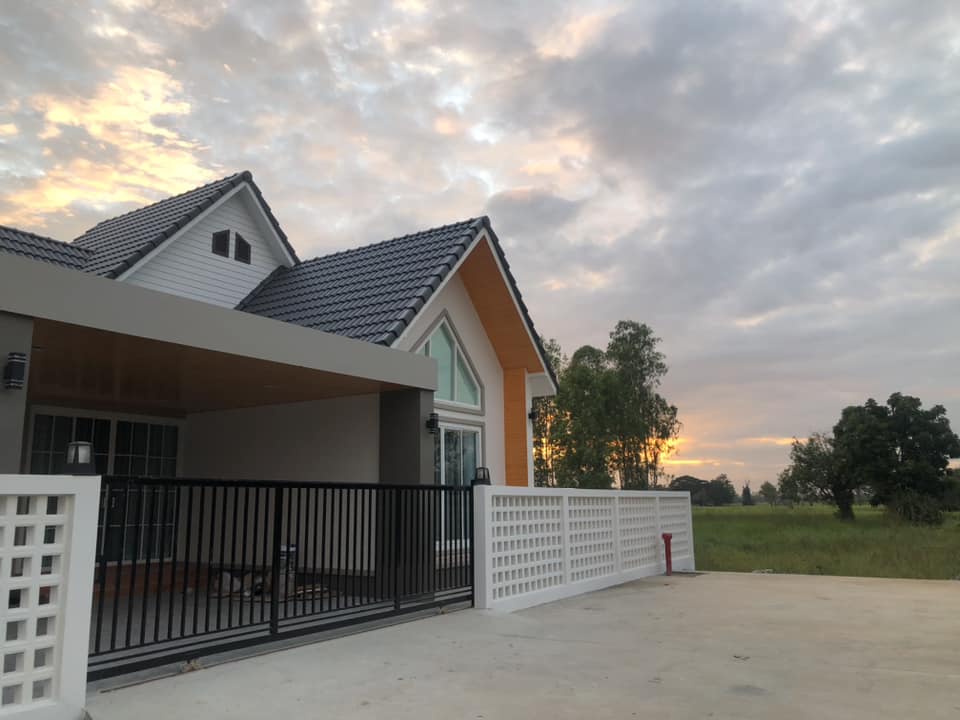 1 หลังสุดท้าย!! บ้านเดี่ยวชั้นเดียวสร้างใหม่ ทำเลทอง อ.เมือง จ.กาฬสินธุ์ ใกล้โลตัส โรงเรียน โรงพยาบาลฯ