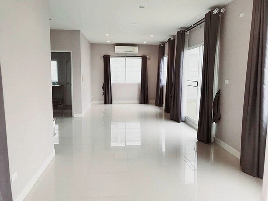 [ให้เช่า] FOR RENT CENTRO SUKSAWAT – RAMA 3 / 3 bedrooms 3 bathrooms / 64 Sqw. 150 Sqm. **30,000** CLOSE TO KING MONGKUT’S UNIVERSITY OF TECHNOLOGY THONBURI