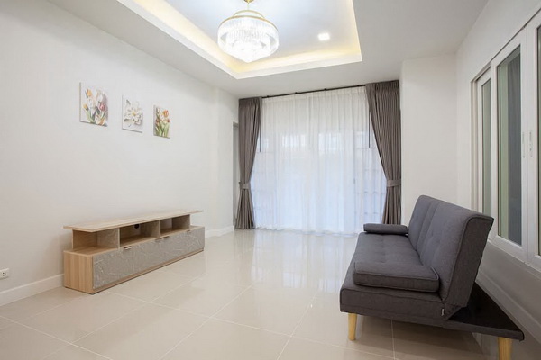 [ให้เช่า] FOR RENT CASA VILLE WATCHARAPOL – SUKHAPIBAN 5 / 4 bedrooms 3 bathrooms / 52 Sqw. 250 Sqm. **45,000** CLOSE TO WONGSAKORN MARKET