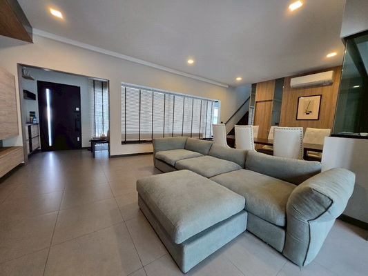 [ให้เช่า] FOR RENT VIVE BANGNA KM.7 / 3 bedrooms 4 bathrooms / 40 Sqw. 225 Sqm. **85,000** JUST 5 MINUTES FROM MEGA BANGNA