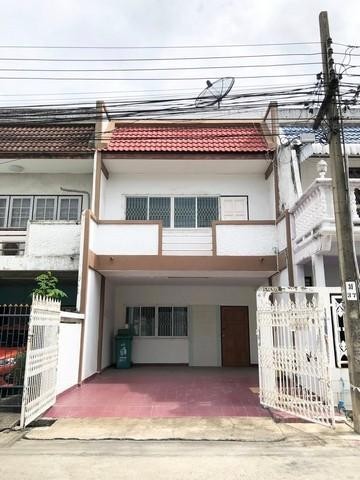 เช่า ทาวน์เฮาส์ หมู่บ้านคลองจั่นวิลล่า1 ซอยนวมินทร์32 ใกล้เดอะมอลล์บางกะปิ เดินทางสะดวก