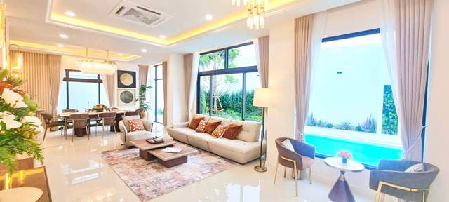 เพอร์เฟค สุขุมวิท 77 รร.นานาชาติชาร์เตอร์ 4.9 กม. 6นอน อ่อนนุช APLลาดกระบัง 2.5 กม.ขาย-เช่าคฤหาสน์หรู 2 ชั้น 8คัน เฟอร์