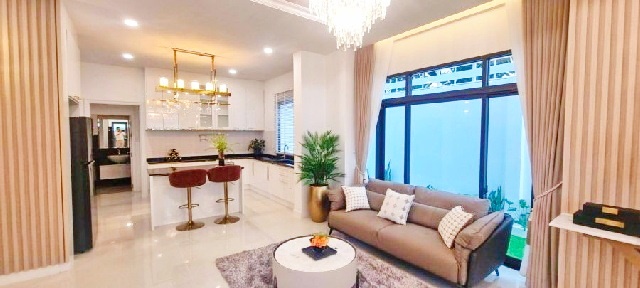 พอร์เฟค อ่อนนุช APLลาดกระบัง 2.5 กม. สุขุมวิท 77 รร.นานาชาติชาร์เตอร์ 4.9 กม. 6นอน.ขาย-เช่าคฤหาสน์หรู 2 ชั้น 8คัน เฟอร์