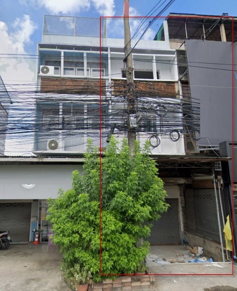 เซ็นทรัล ฉะเชิงเทรา 2.8 กม. ขาย-เช่าอาคารพาณิชย์ 3.5 ชั้น ปรับปรุง ทาสีใหม่ 25 ตร.วา.305 ตร.ม.3 นอน 2 น้ำ ทำเลดี ติดถนน
