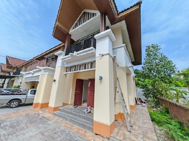 พระราม9 กรุงเทพกรีฑา APL ลาดกระบัง 2กม. ให้เช่าคฤหาสน์เดี่ยว Pool Villa 2 ชั้น 75 ตร.วา.250 ตร.ม. ม.นานาชาติแสตมฟอร์ด 7.