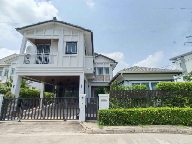 หมู่บ้านมัณฑนา กรุงเทพกรีฑา 7 Manthana Rama 9-Srinakarin