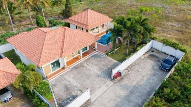 HUAHIN Pool Villa ส่วนตัว รีโนเวทใหม่ หัวหิน พูลวิลล่าส่วนตัว รีโนเวทใหม่ พูลวิลล่าส่วนตัว