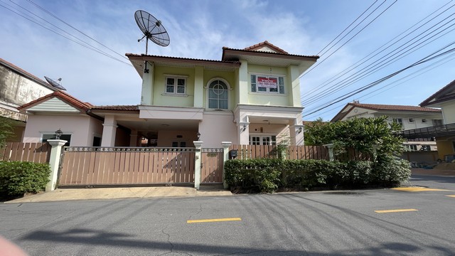 ขายบ้านเดี่ยวหลังมุม 67.5 ตร.ว. หมู่บ้านจิตรนารา ศาลาธรรมสพน์ ทำเลติดถนน เข้าออกสะดวก