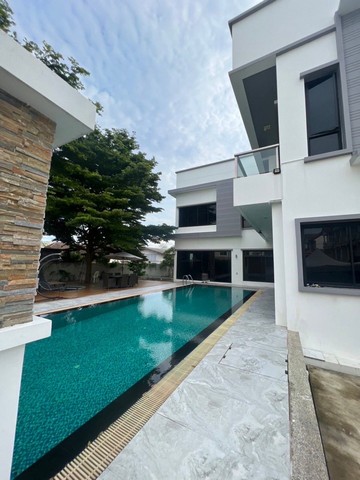 บ้านเดี่ยว เนื้อที่ 1 ไร่ บ้าน 2 หลัง บ้านสวยพร้อมอยู่ ใกล้ รพ ศิริราช 3.5 km อยู่ในซอยจรัญ 35